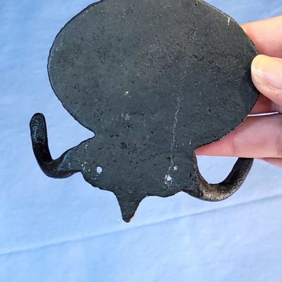 Vintage Cast Iron United Firefighter Insurance Wall Hook - Picture 4 of 6